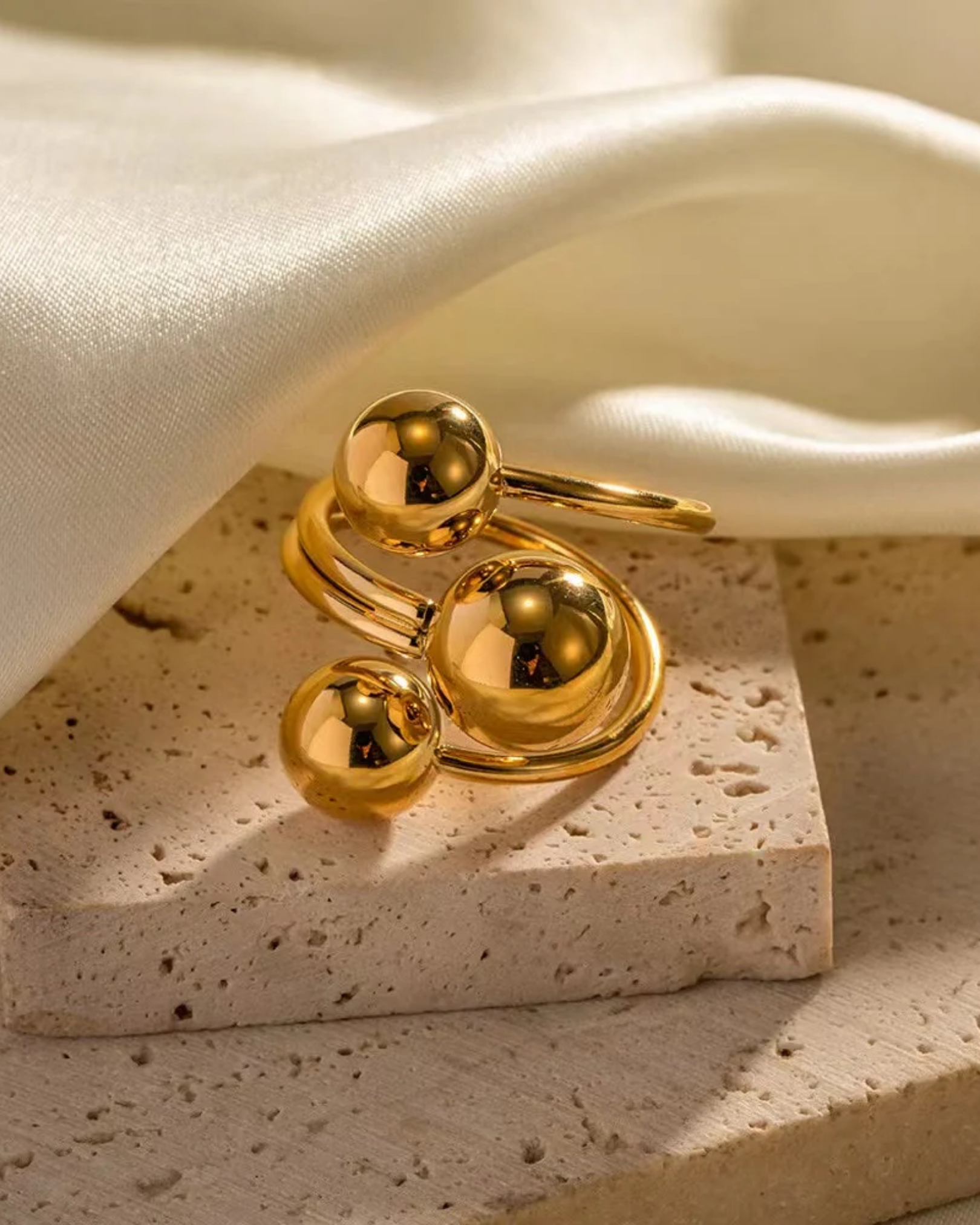 Geometric Trio Ring