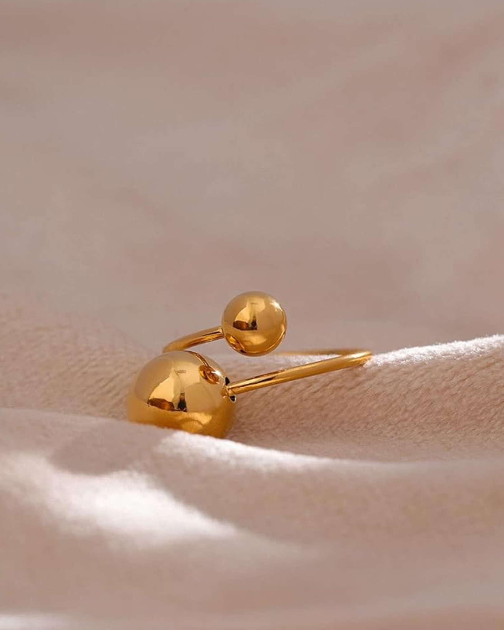 Geometric Dual Ring