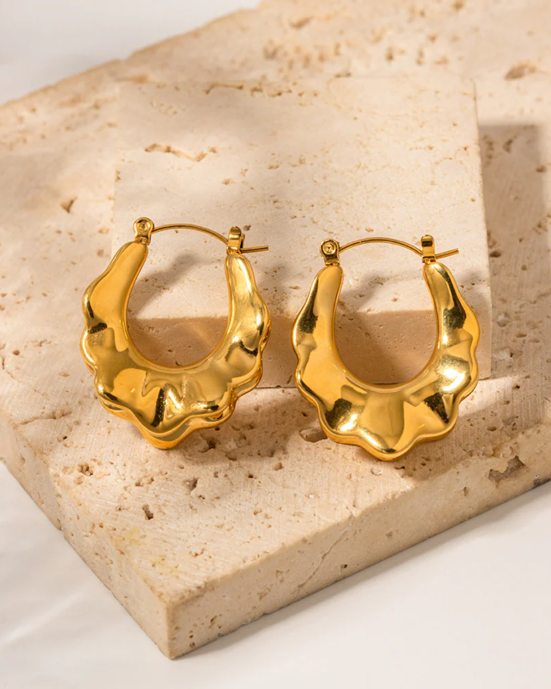 Zig zag cuff earring