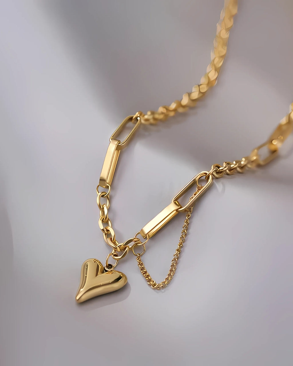 gold heart bracelet