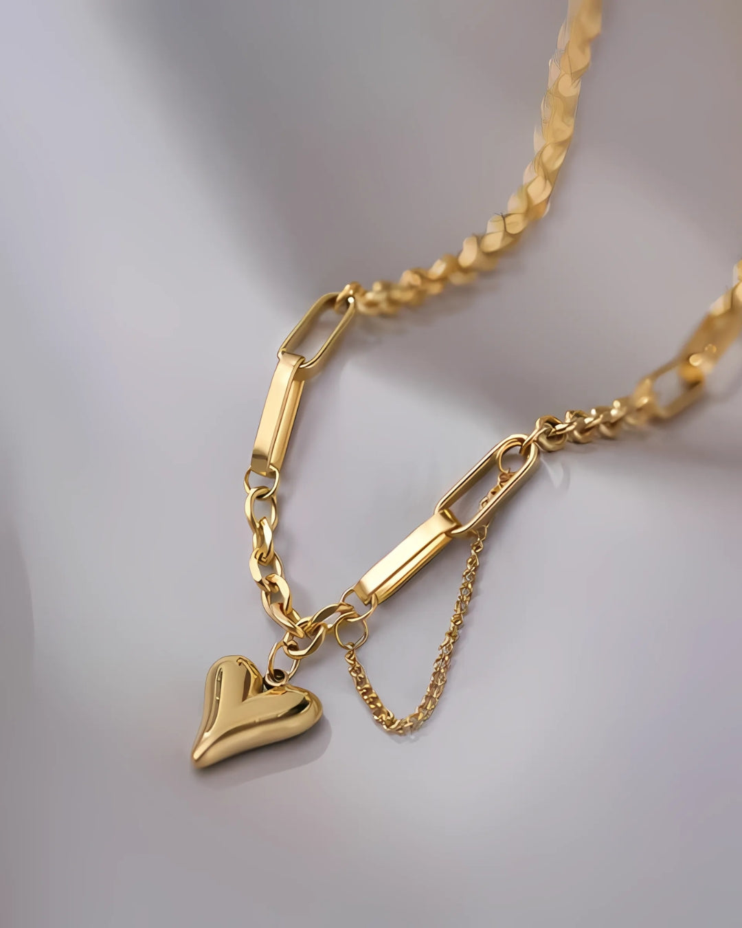 gold heart bracelet
