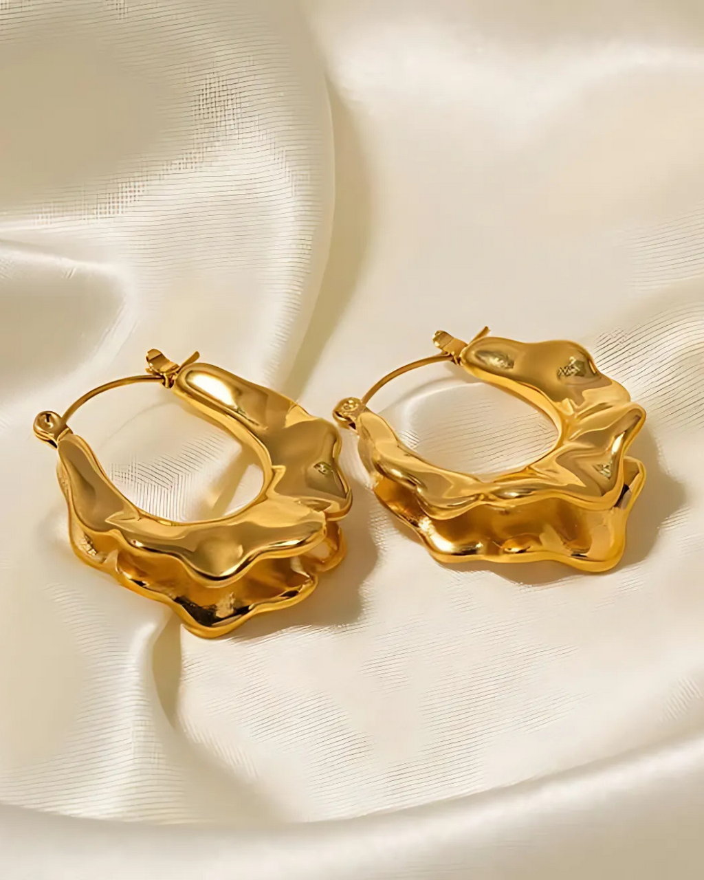 Zig zag cuff earring