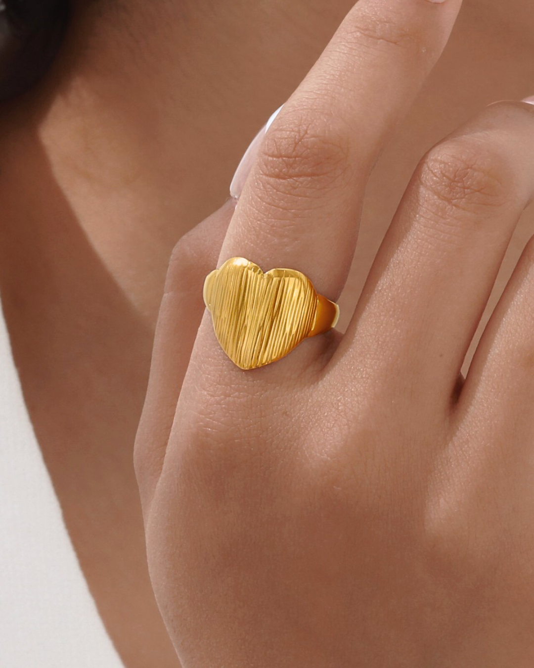 Lyon heart ring