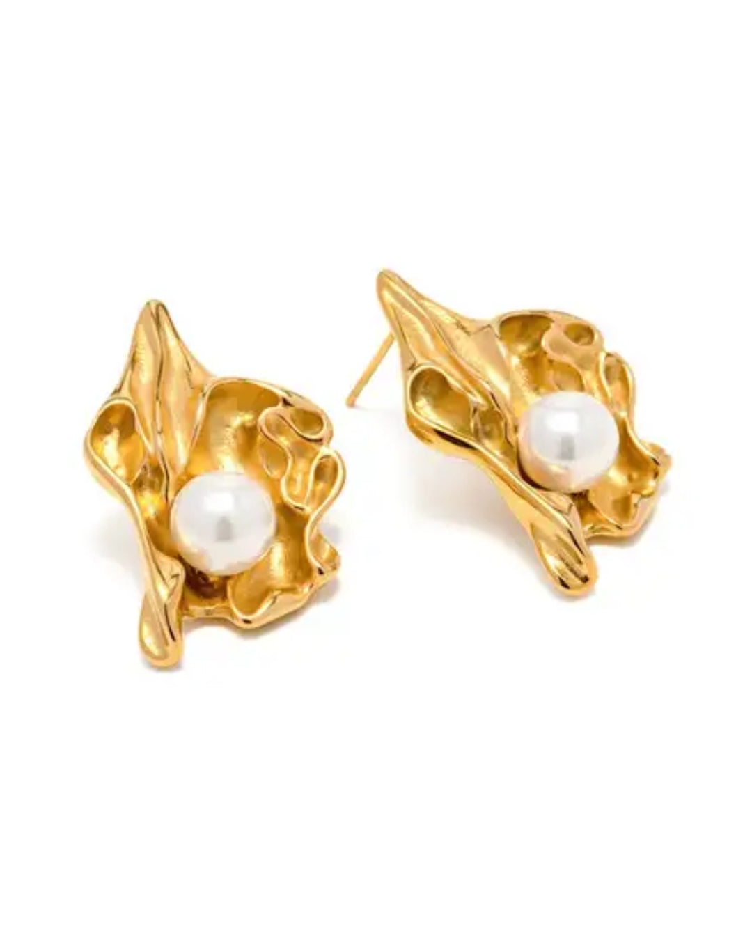 Roughed Pearl Earring