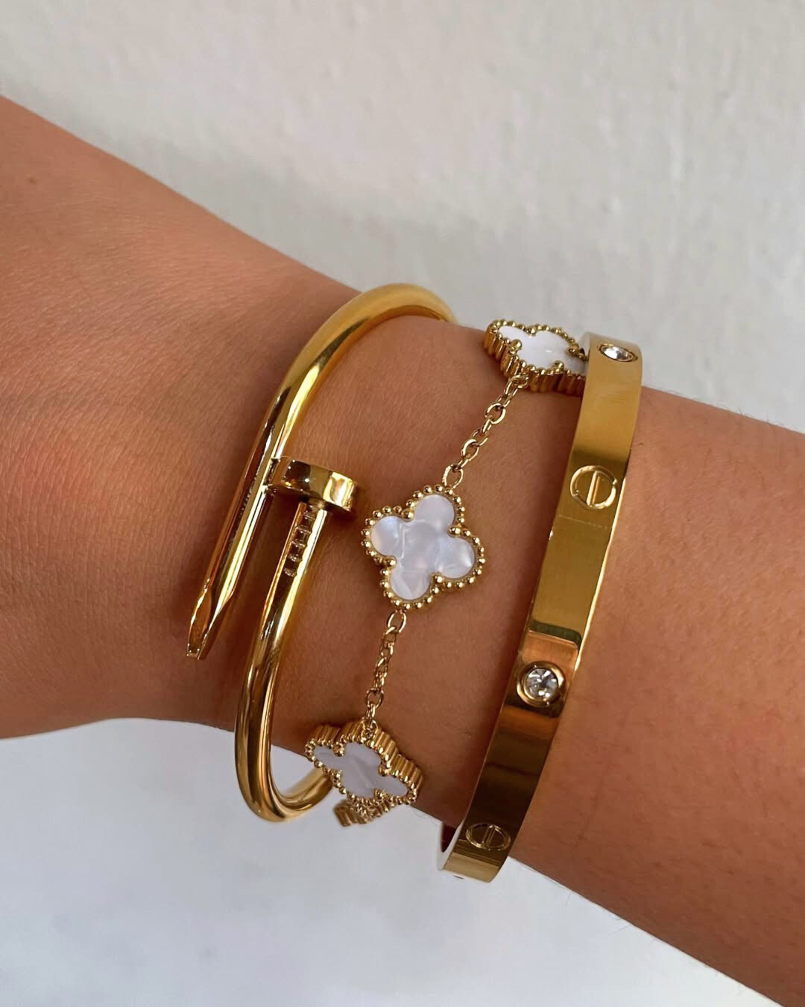 Muse white stack of 3