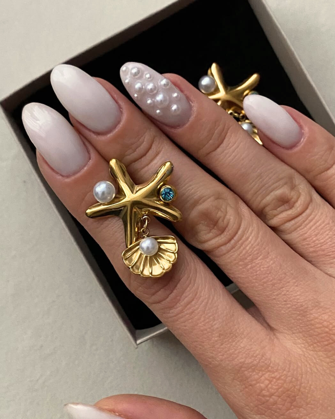 Shell star earring