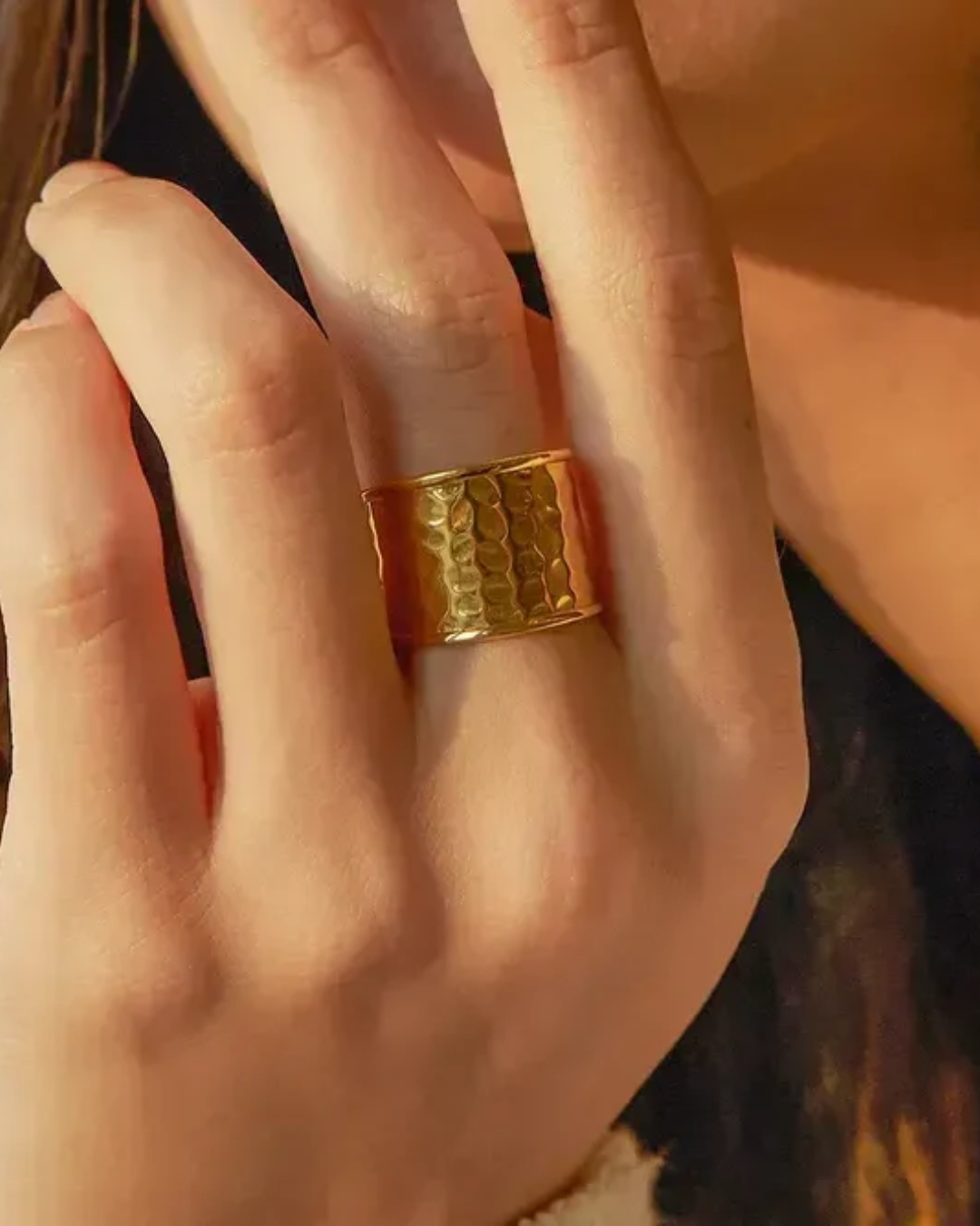 Honeycomb ring