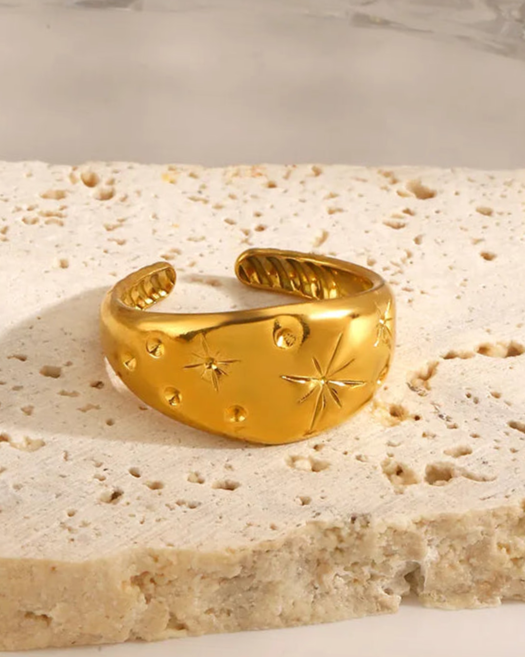 Celestial starbust ring