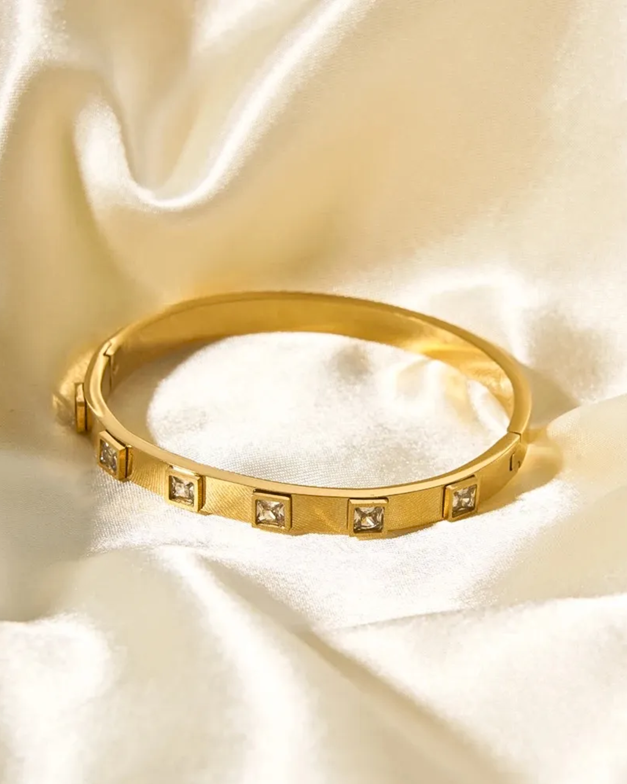 Olivia Baguette Bracelet