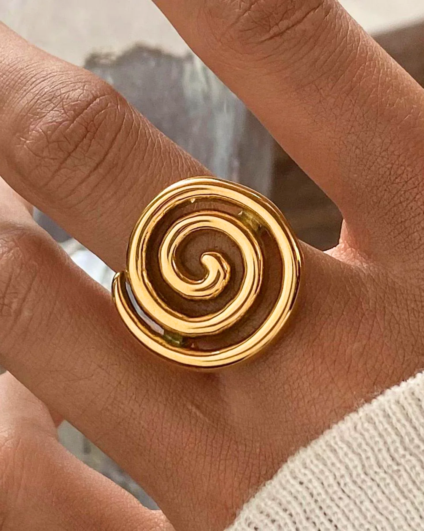 Aria Spiral Ring
