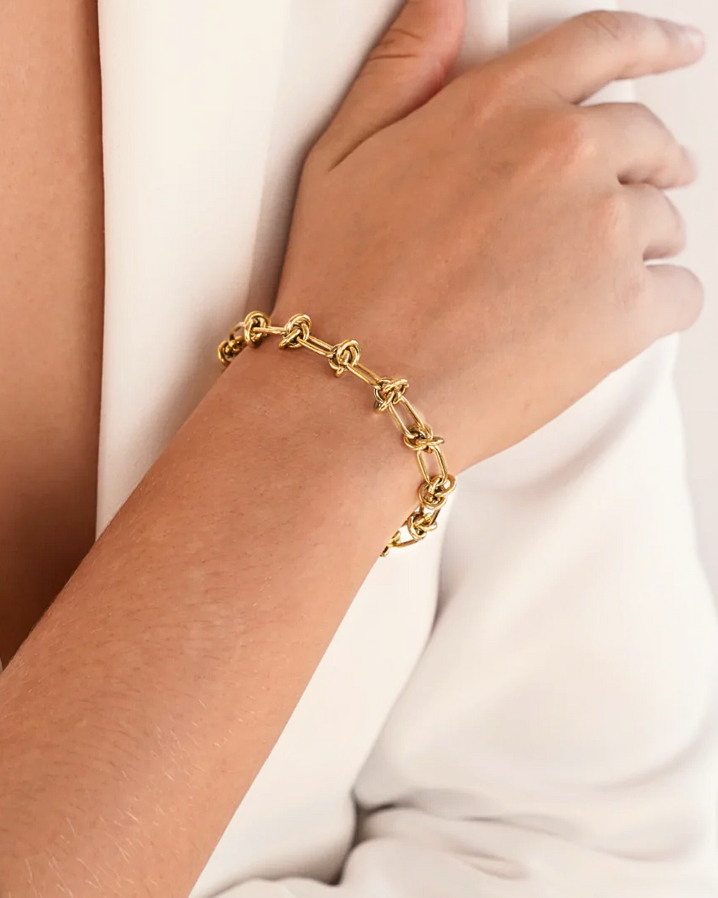 Hold Me Knot Bracelet