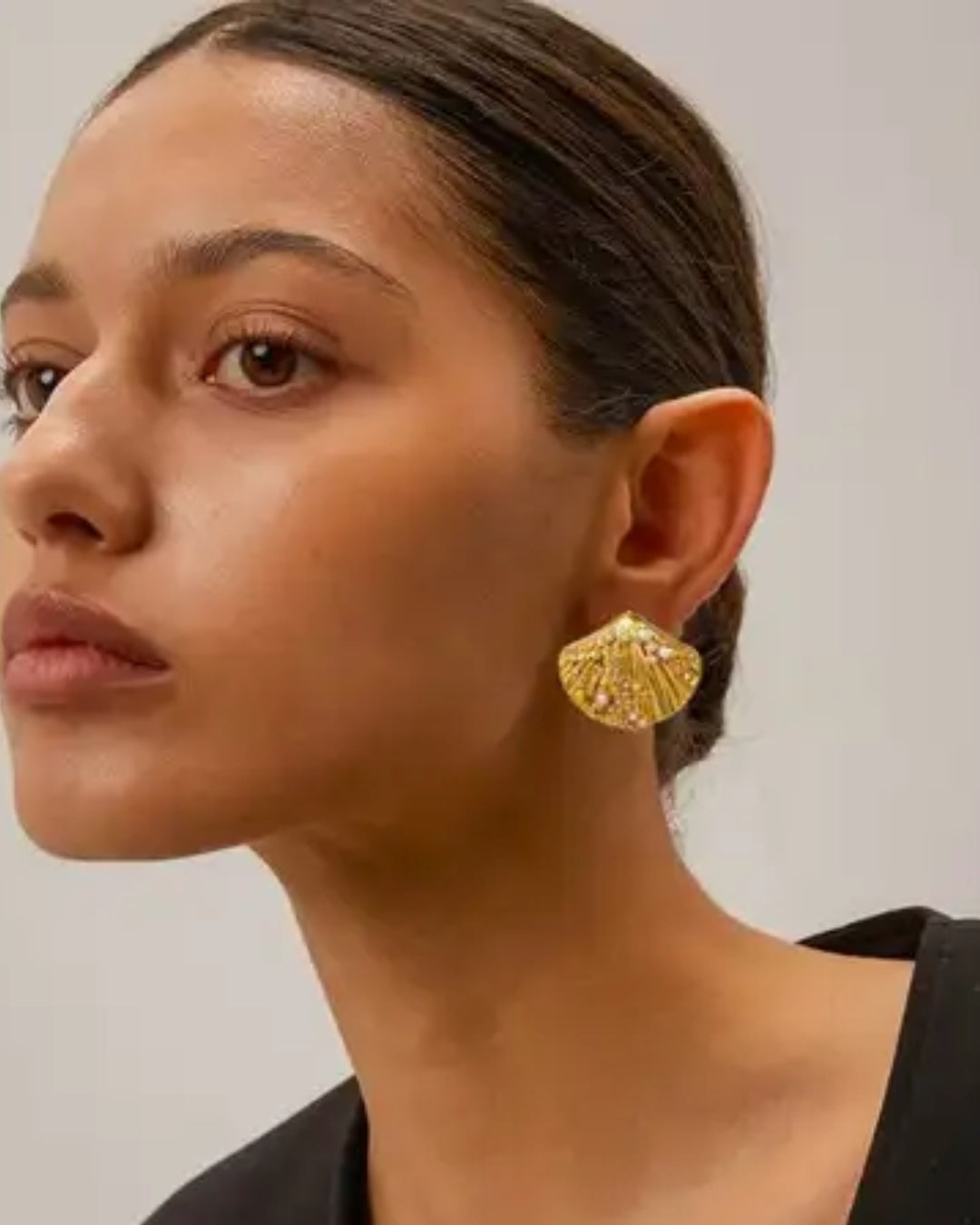 Classic Shell Earring