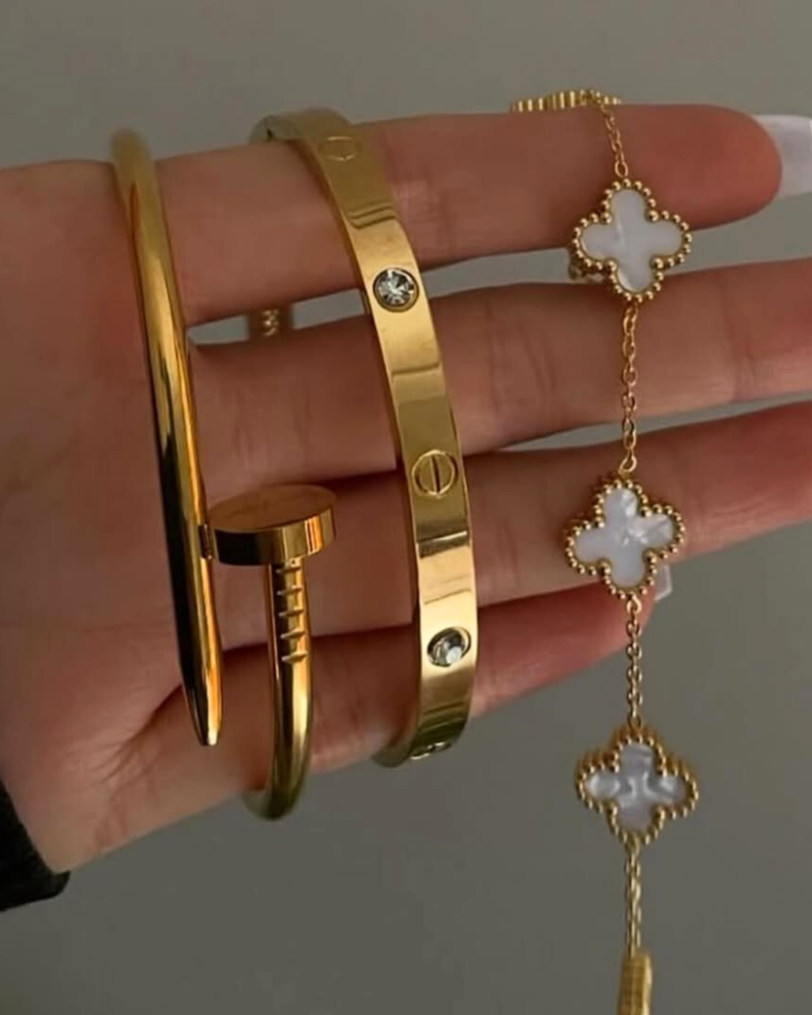 Muse white stack of 3