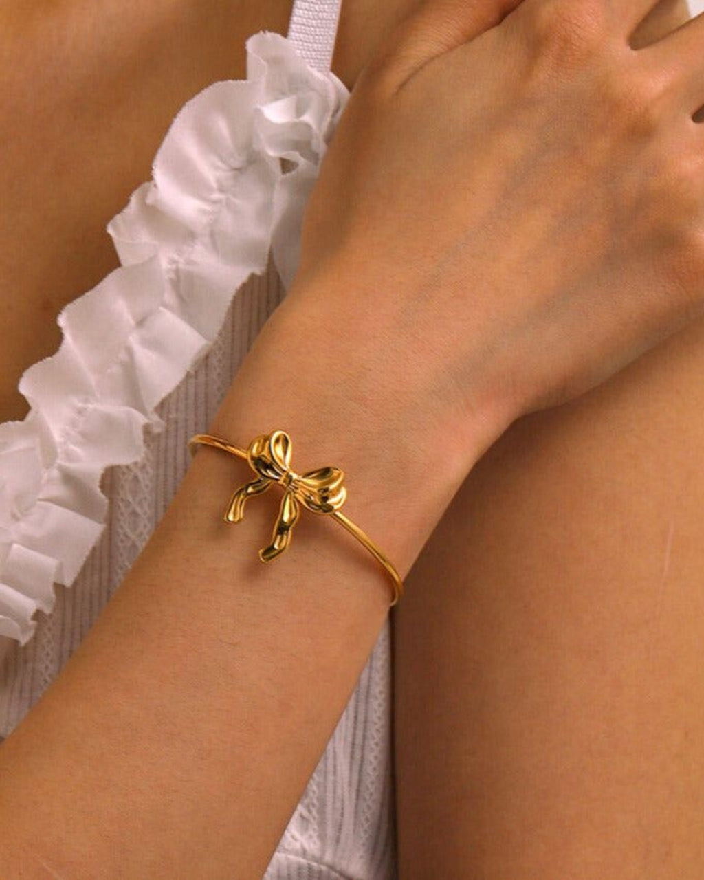 Bow Open Bracelet.