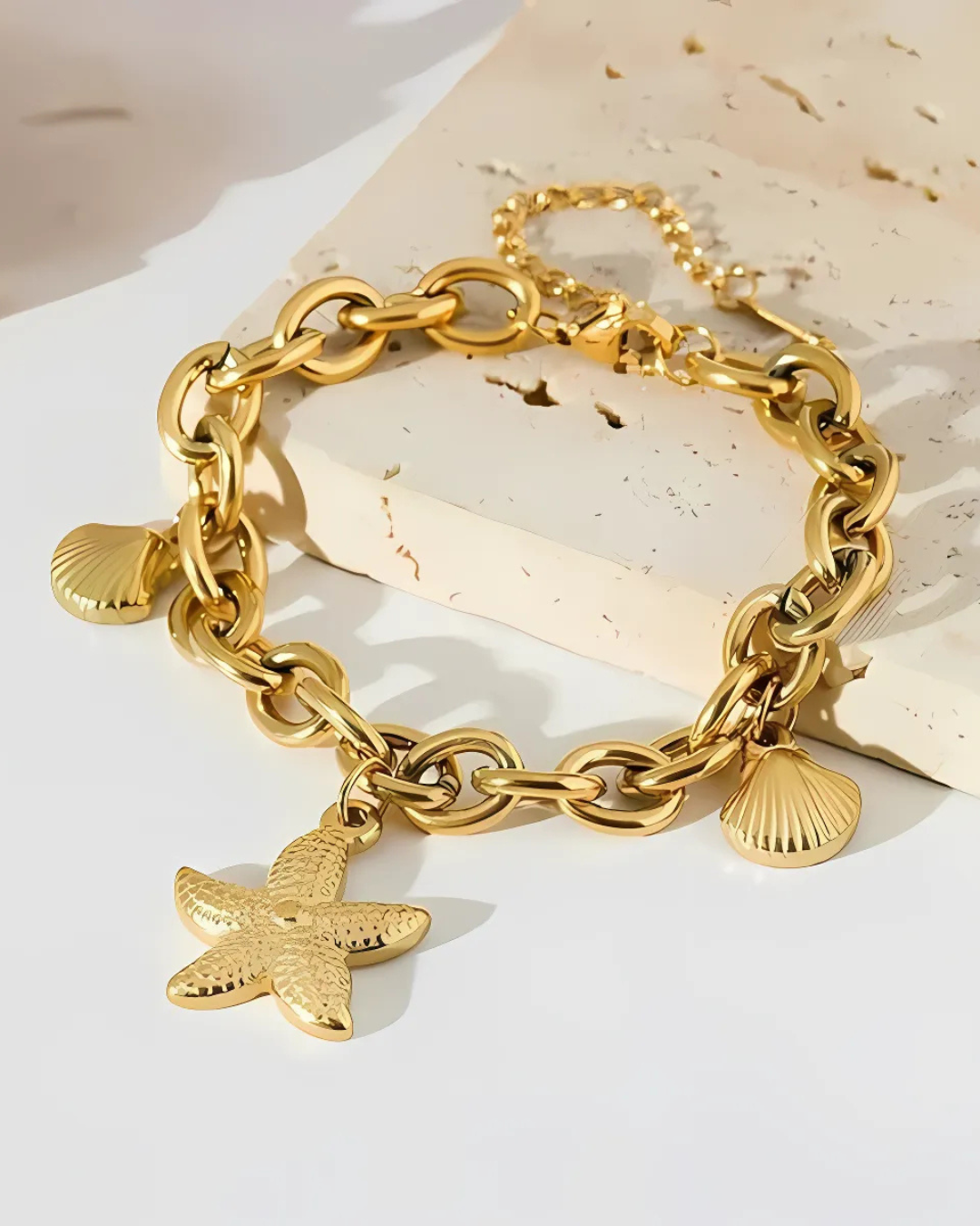 Sea shell and star bracelet