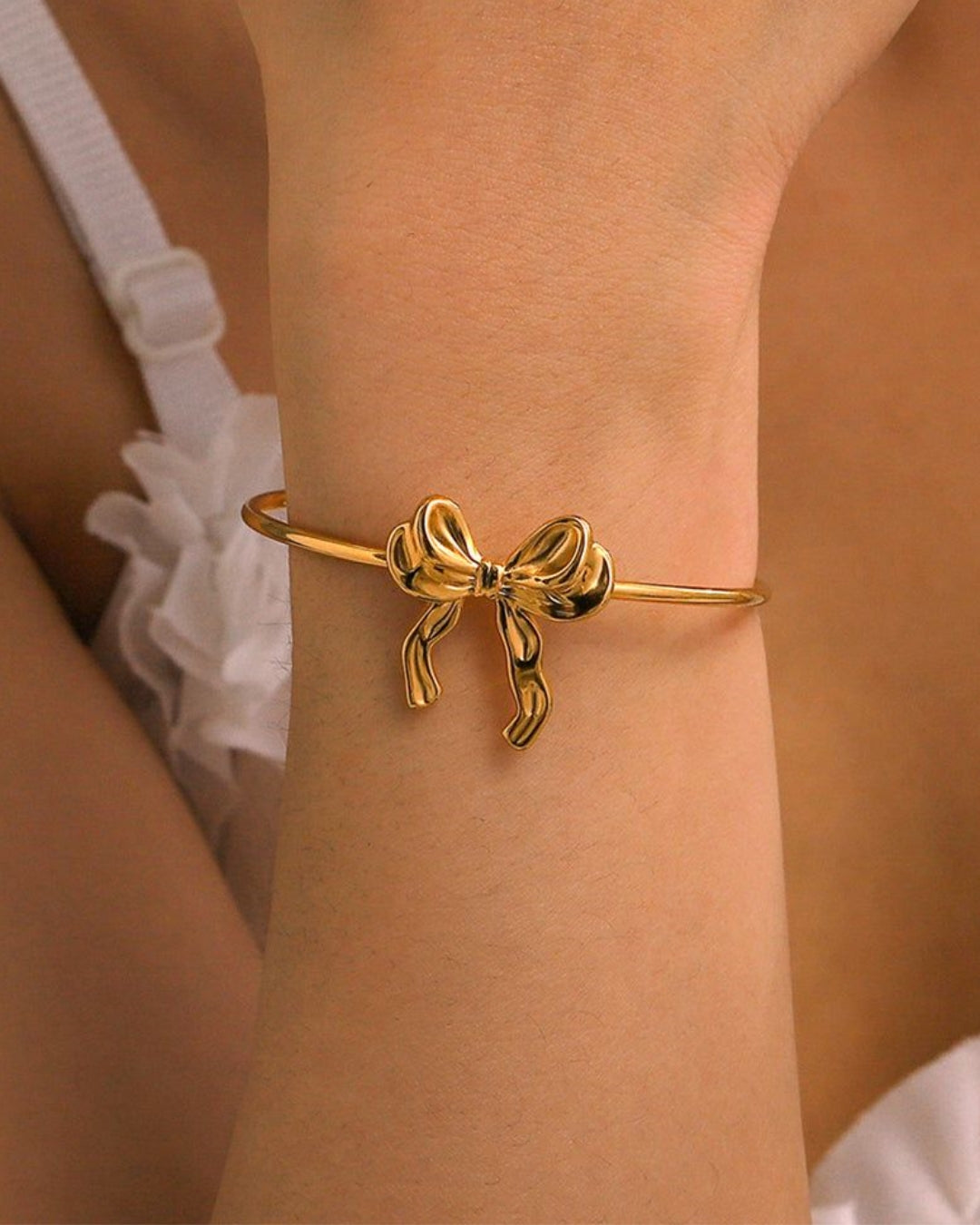 Bow Open Bracelet.