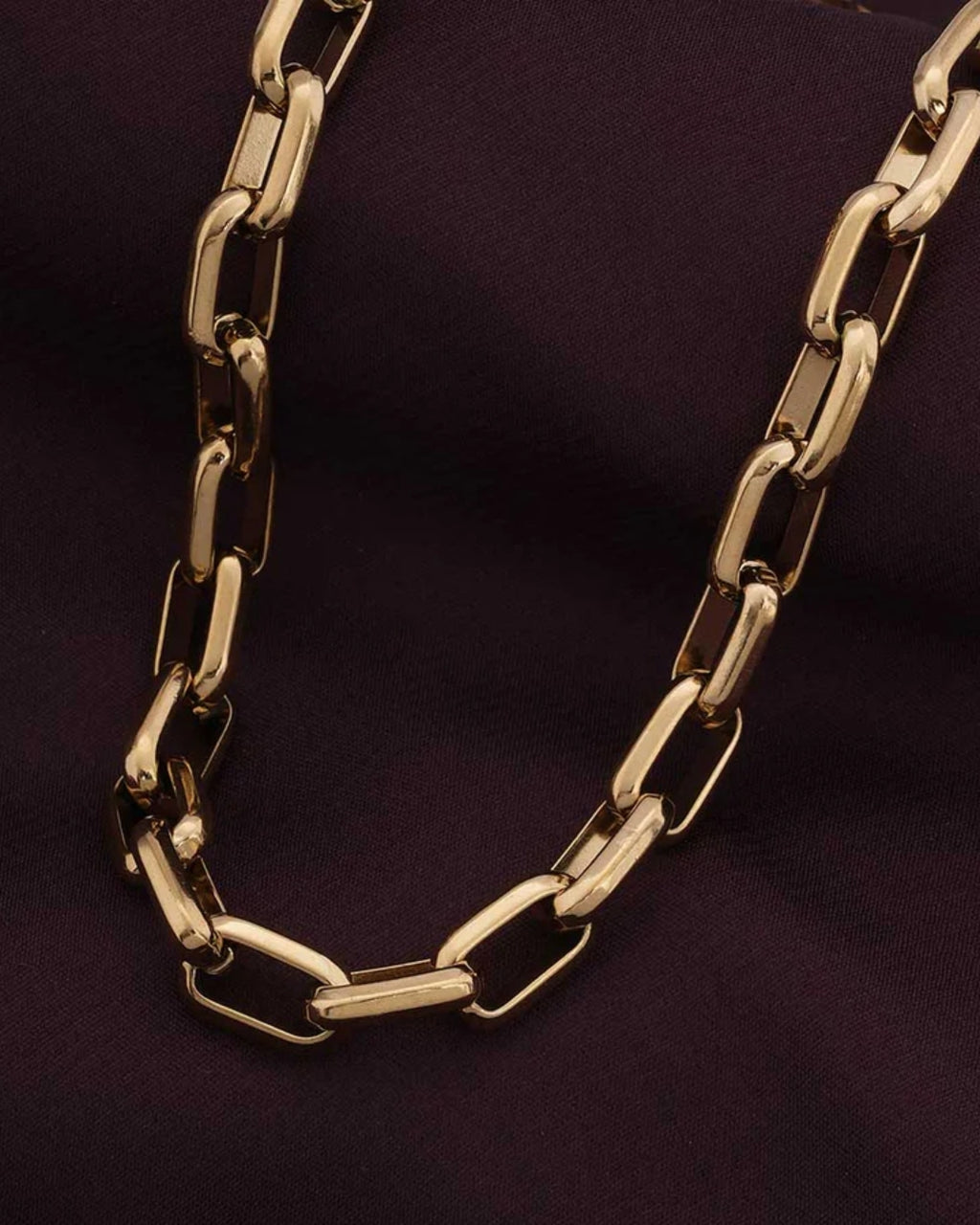 Gold Hollow Link Chain Necklace