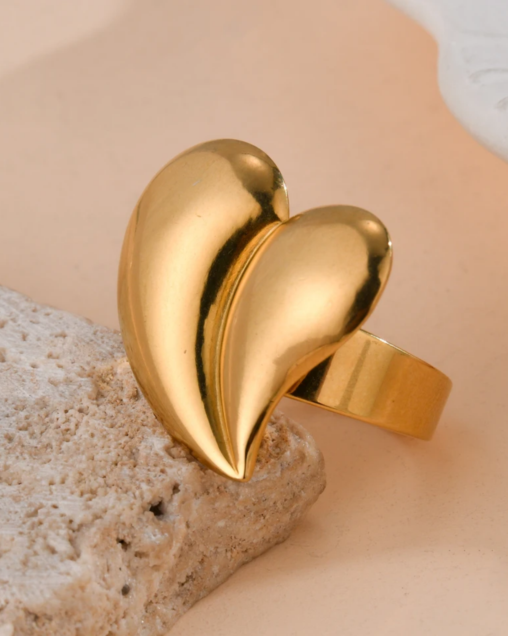 Rome Heart Ring