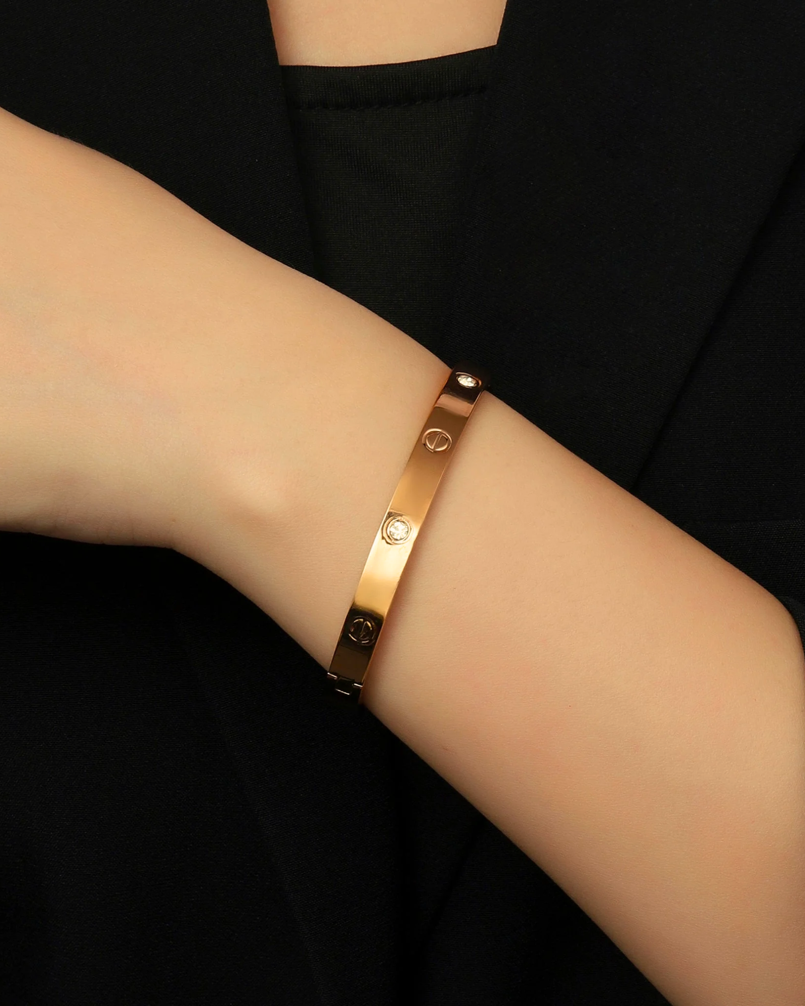 Muse white stack of 3