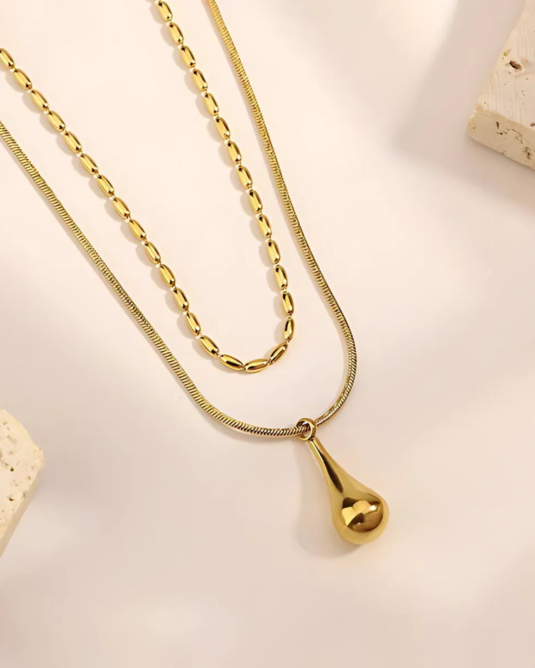 gold oval necklace