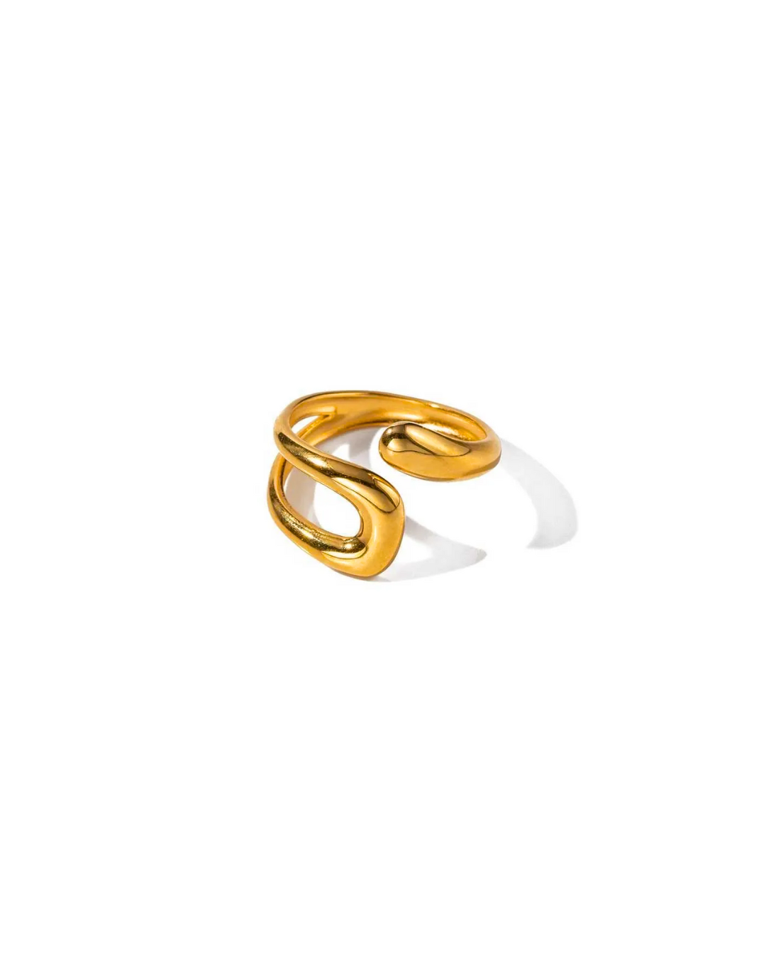 Twisted loop ring