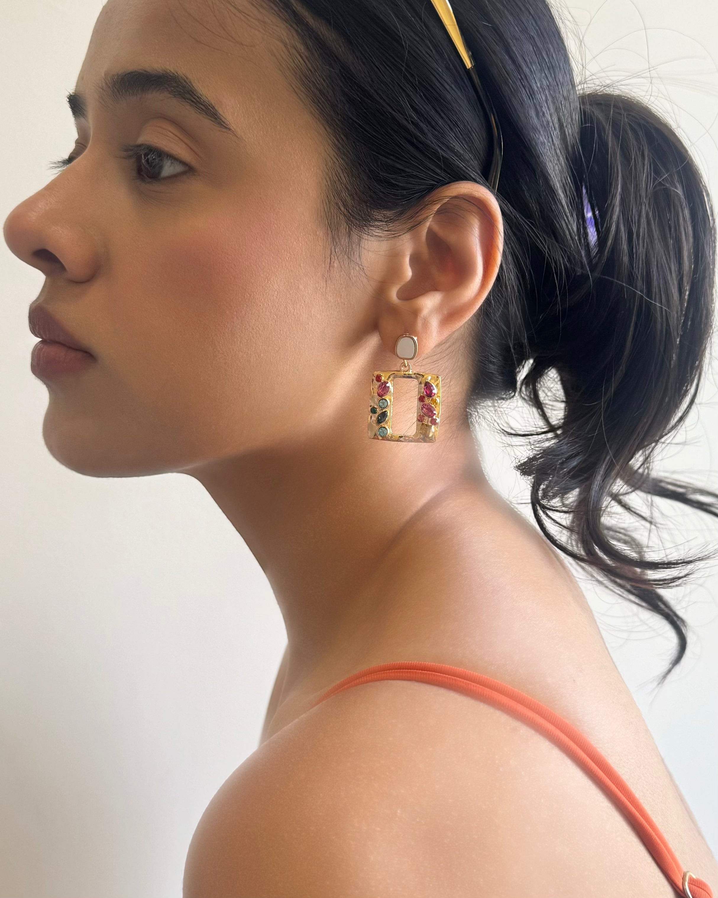 Pretzel Stone Earring